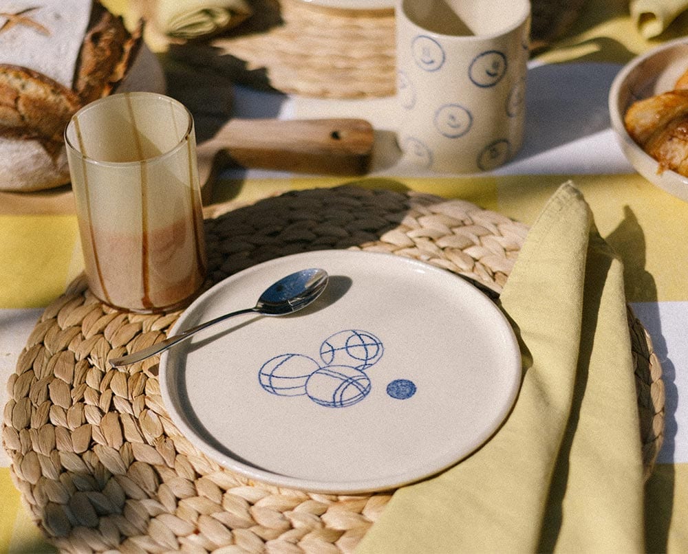 original pétanque gift: the stoneware dessert plate
