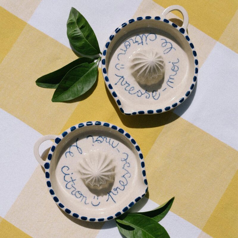 Ceramic lemon squeezer